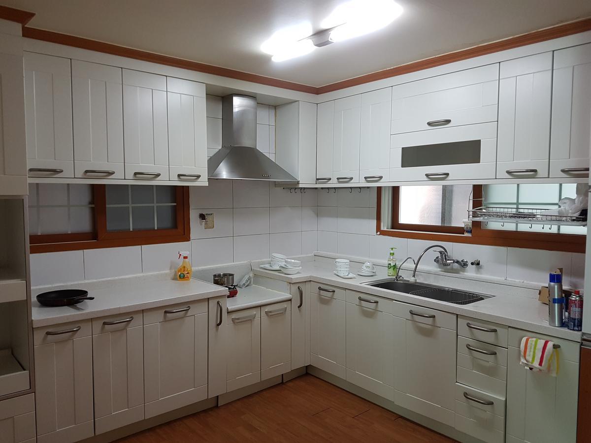 Готель Kona House Інчхон Екстер'єр фото